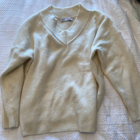 knitted v neck sweater - Picture 1 of 1